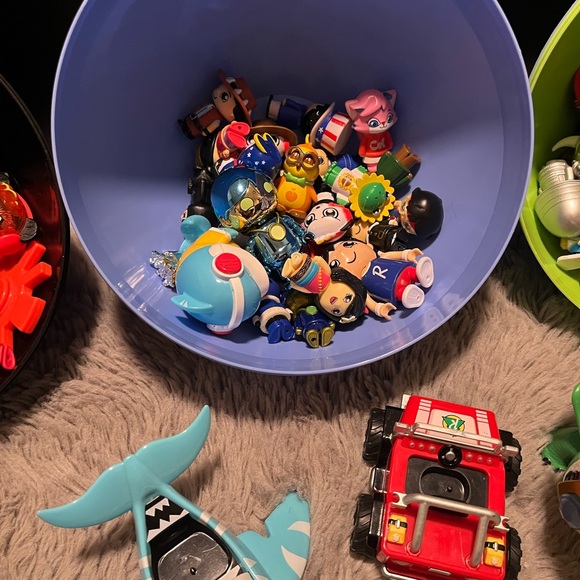 Blue Action Figures & Playsets - Picture 4 of 6